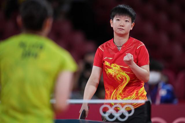 官方：26岁的前比利时国脚、国米旧将范赫斯登退役