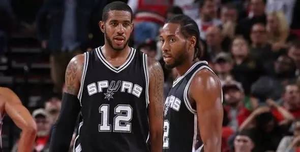 穆雷单节砍23分，刷新生涯单节得分纪录