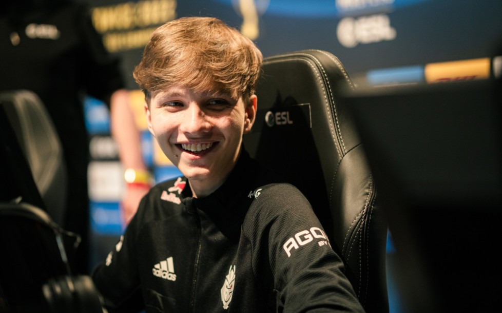 着葡萄牙队 着葡萄牙队